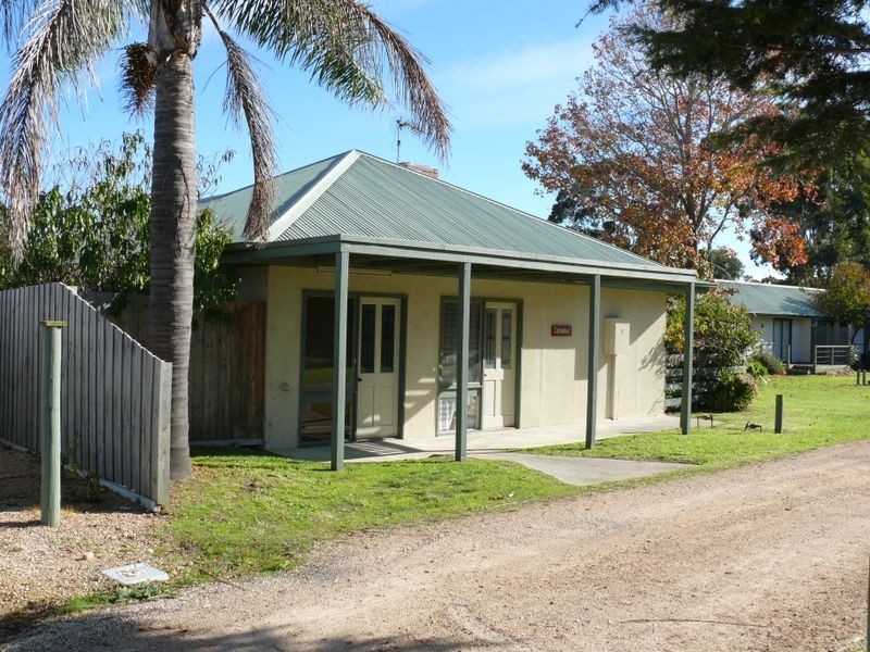 House 7/19 Toonalook Parade, Paynesville VIC 3880