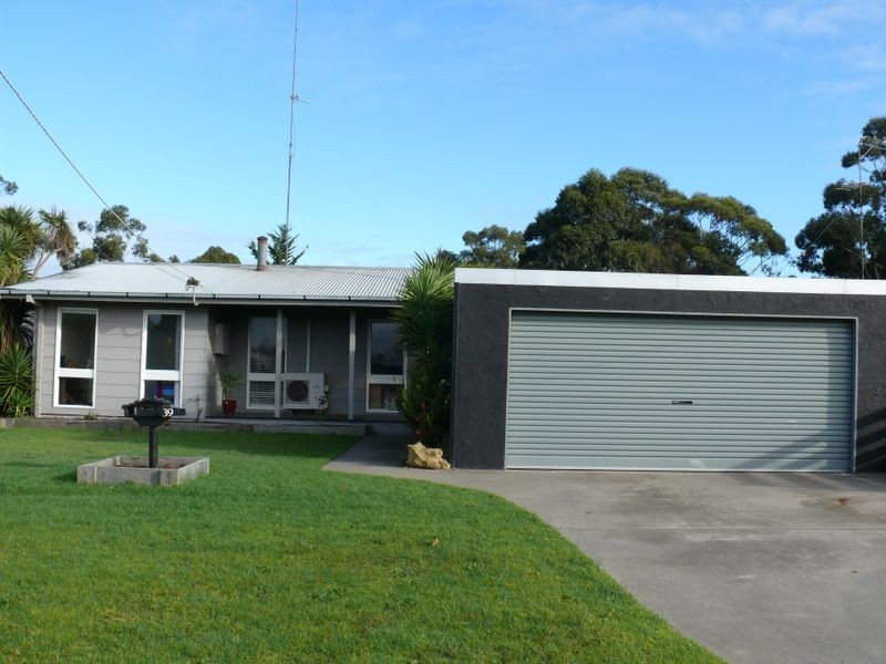 39 Vaughan Street, Paynesville VIC 3880