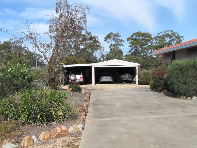 240 Lake Victoria Road, Eagle Point VIC 3878