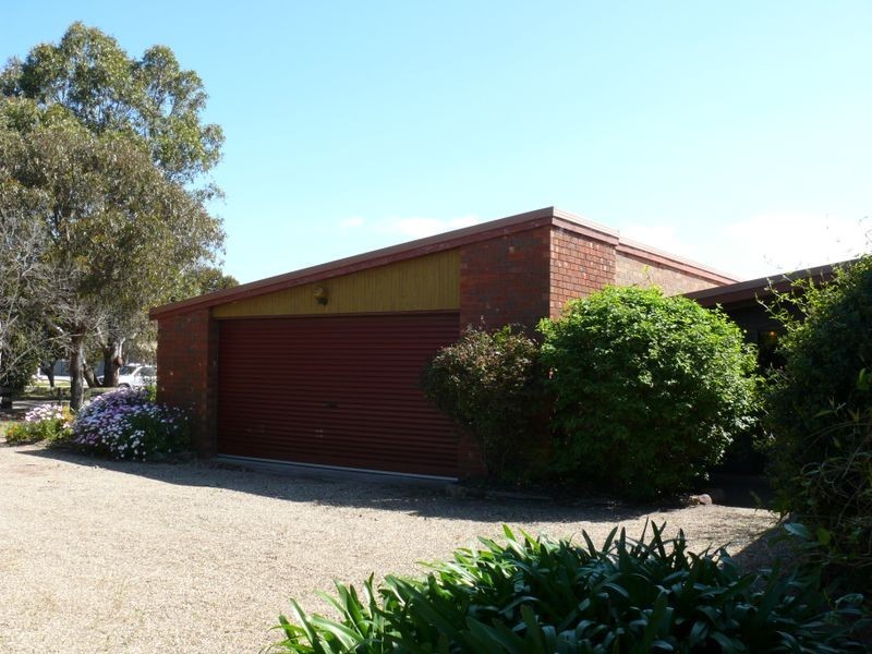 18 Paynesville Road, Paynesville VIC 3880
