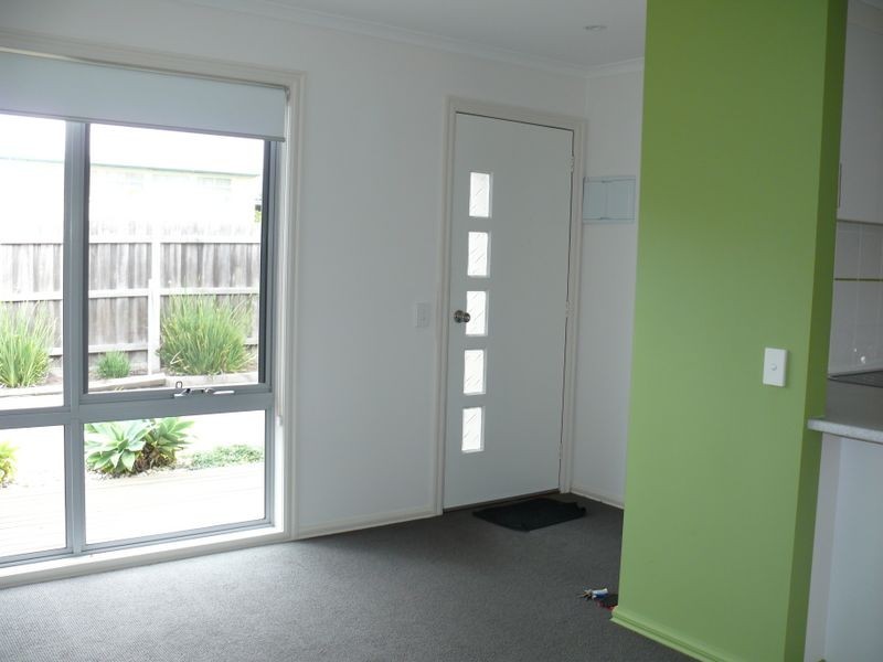 2/119 Langford Parade, Paynesville VIC 3880