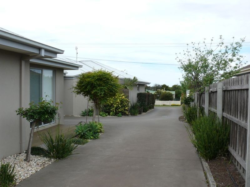 2/119 Langford Parade, Paynesville VIC 3880