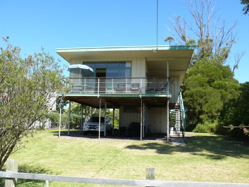197 Western Boulevard, Raymond Island VIC 3880