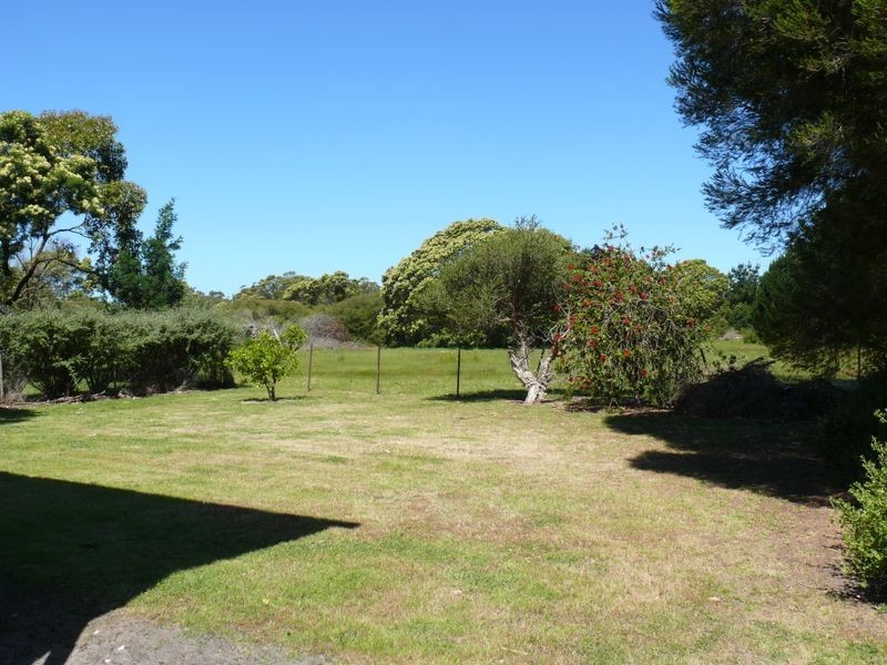 197 Western Boulevard, Raymond Island VIC 3880