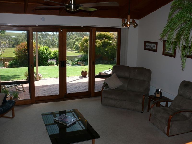 8 Fullarton Drive, Paynesville VIC 3880