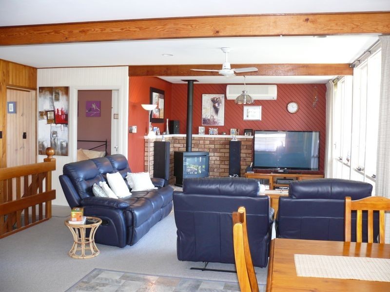 147 Bay Road, Eagle Point VIC 3878