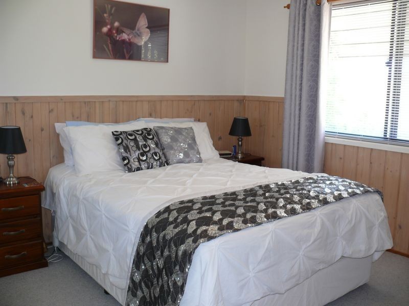 147 Bay Road, Eagle Point VIC 3878