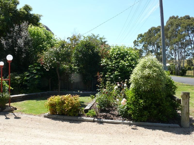 147 Bay Road, Eagle Point VIC 3878