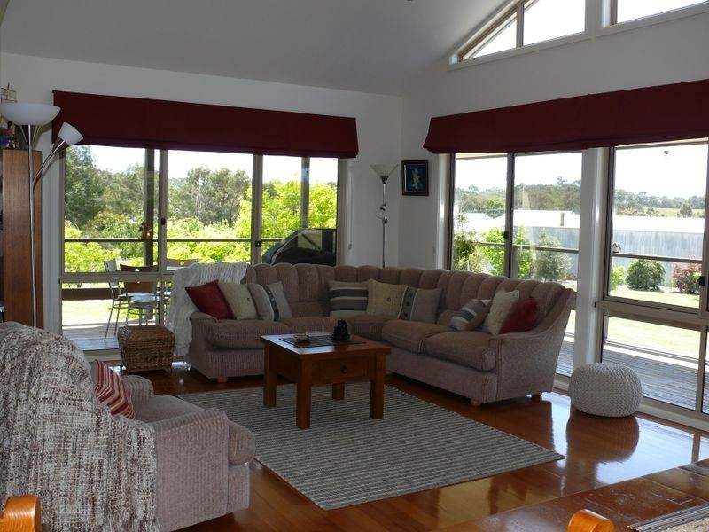 27 Kyra Court, Newlands Arm VIC 3875