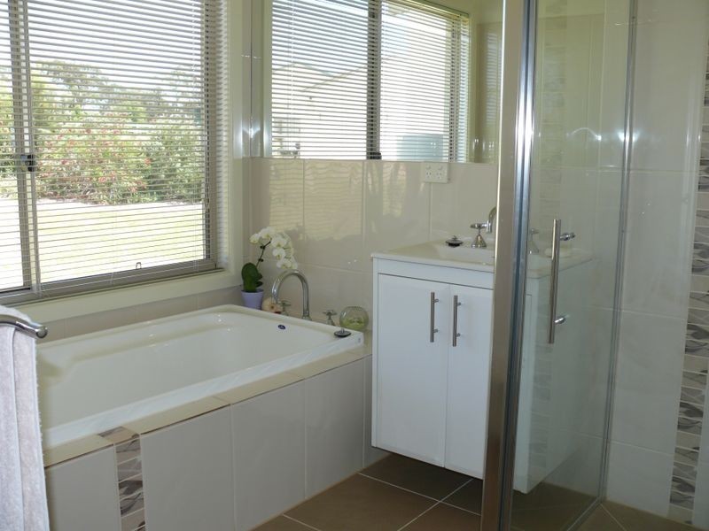 27 Kyra Court, Newlands Arm VIC 3875