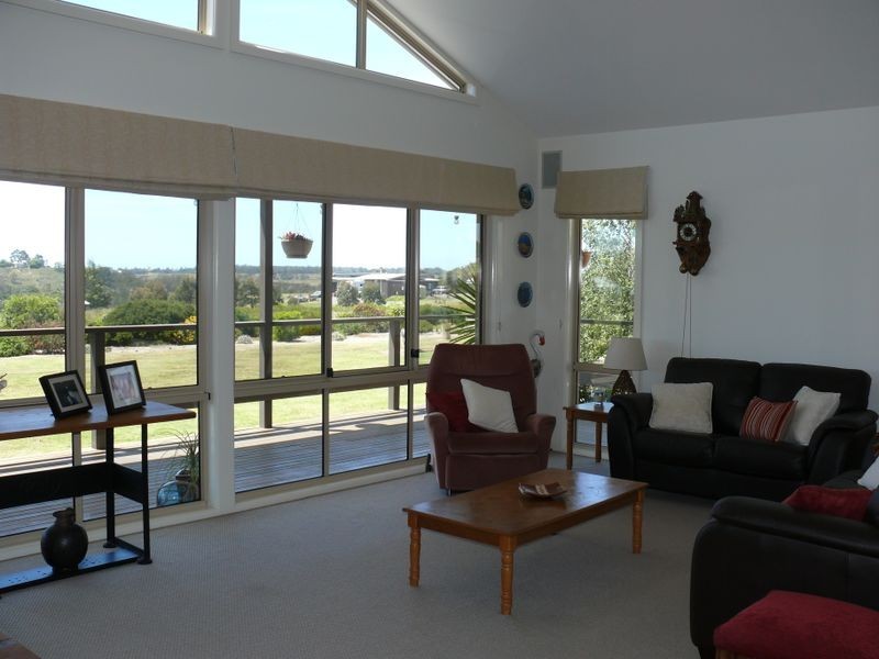 27 Kyra Court, Newlands Arm VIC 3875