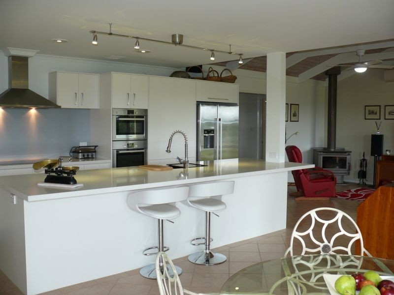 5 Simpsons Drive, Newlands Arm VIC 3875