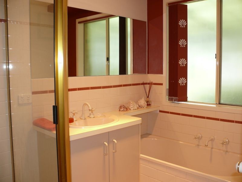 5 Simpsons Drive, Newlands Arm VIC 3875