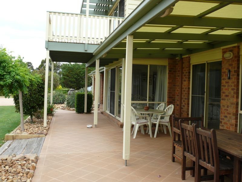 5 Simpsons Drive, Newlands Arm VIC 3875