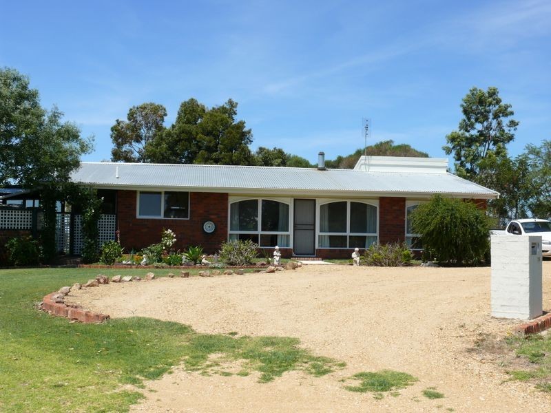 18 Crown Ridge Avenue, Newlands Arm VIC 3875