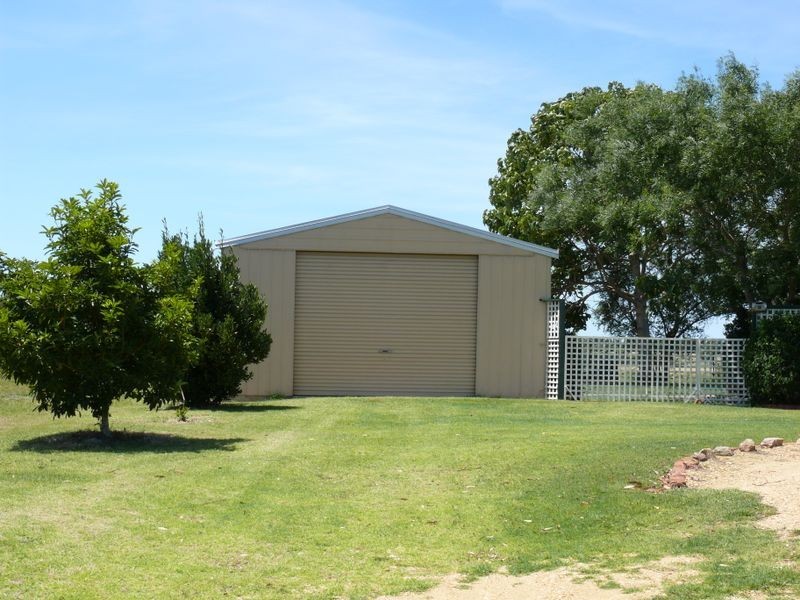 18 Crown Ridge Avenue, Newlands Arm VIC 3875