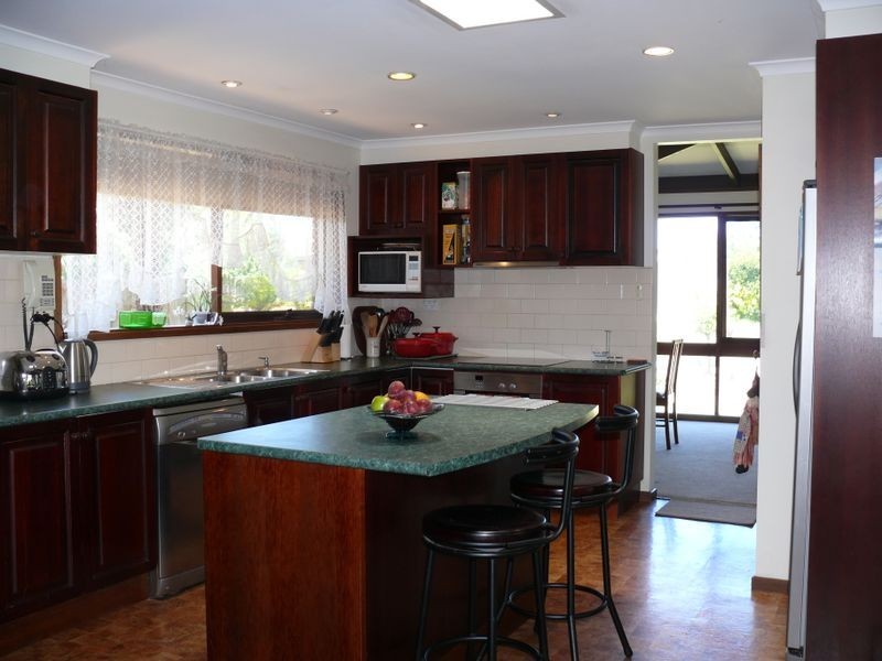 6 Bungaree Avenue, Paynesville VIC 3880