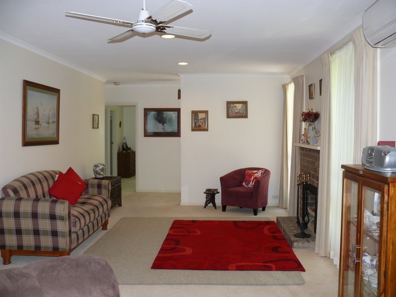 29 Third Parade, Raymond Island VIC 3880