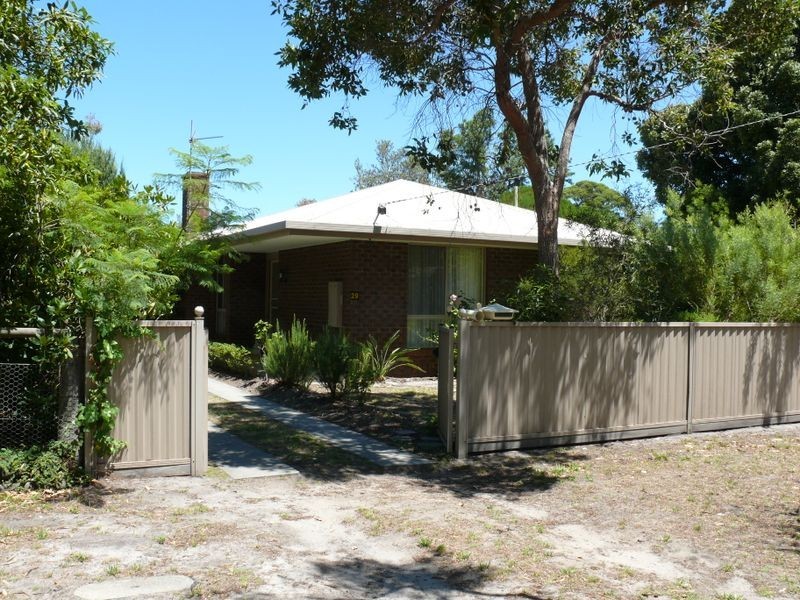 29 Third Parade, Raymond Island VIC 3880