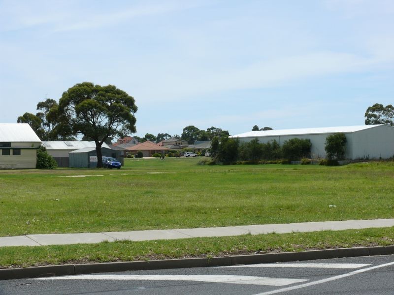 37-43 The Esplanade, Paynesville VIC 3880