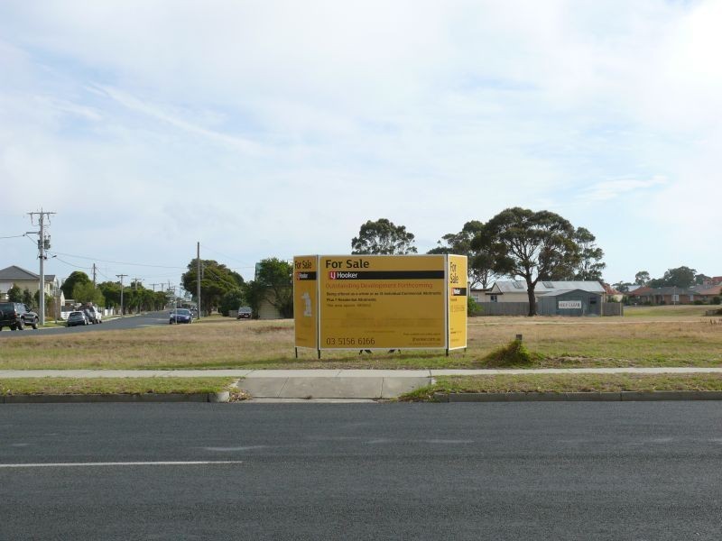 37-43 The Esplanade, Paynesville VIC 3880