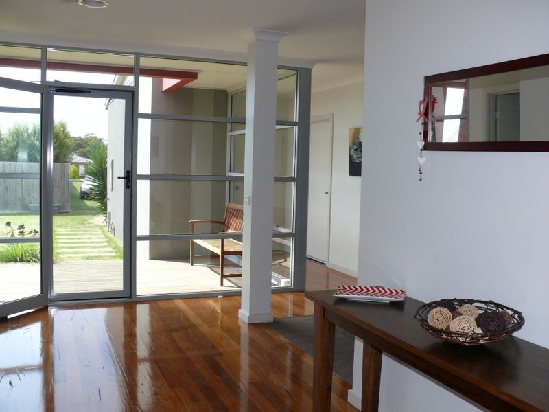 15 Riviera Close, Paynesville VIC 3880