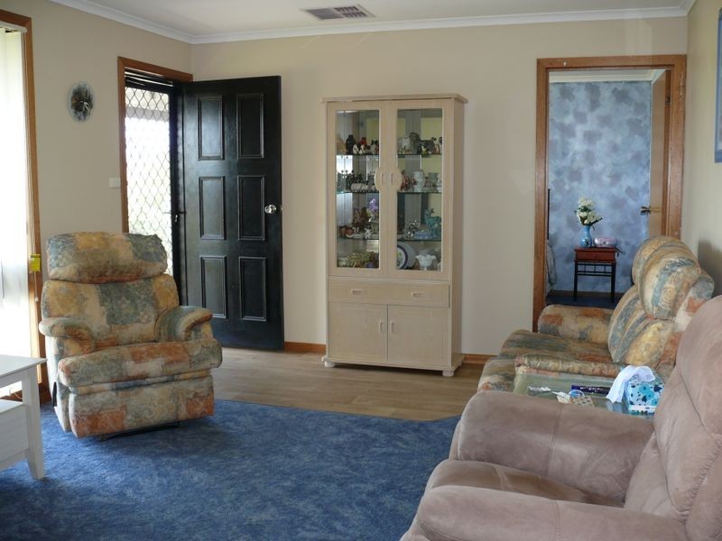 10 Crown Ridge Avenue, Newlands Arm VIC 3875