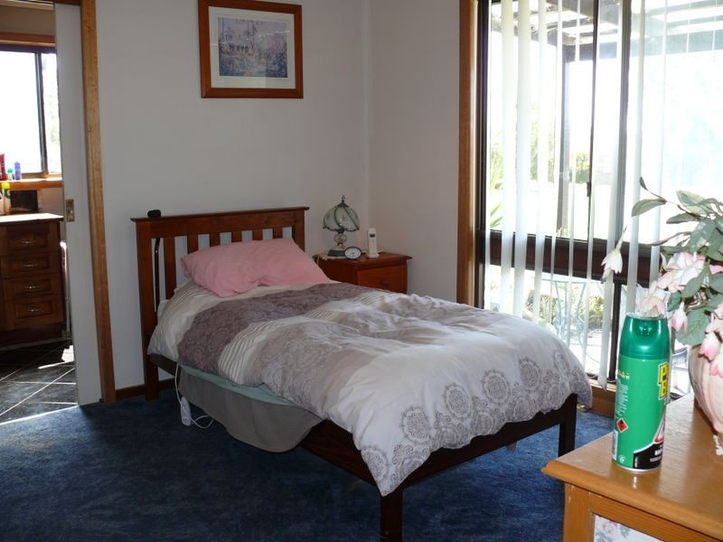 10 Crown Ridge Avenue, Newlands Arm VIC 3875