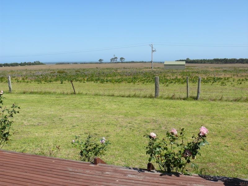 10 Crown Ridge Avenue, Newlands Arm VIC 3875