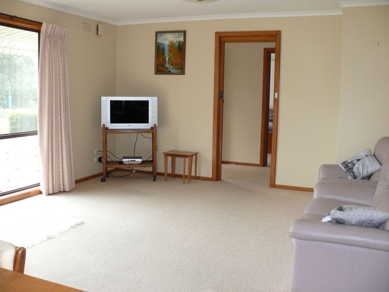 34 Canal Road, Paynesville VIC 3880