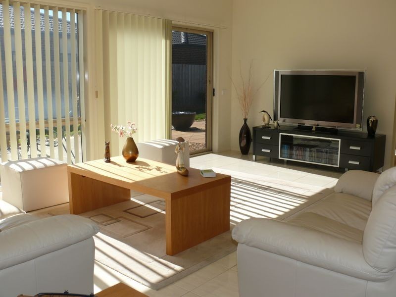 20 Sunset Boulevard, Eagle Point VIC 3878