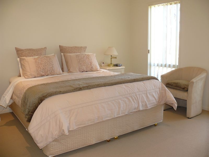 20 Sunset Boulevard, Eagle Point VIC 3878