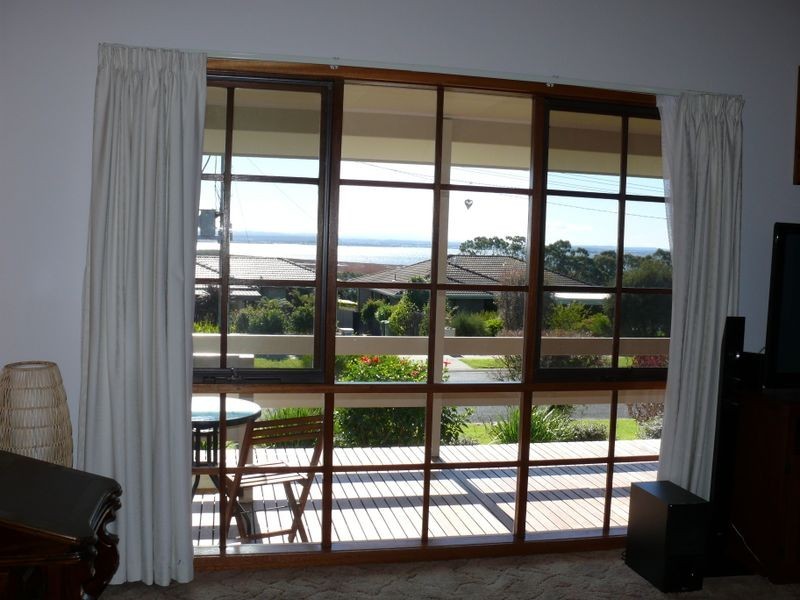 13 Fullarton Drive, Paynesville VIC 3880