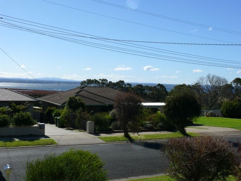 13 Fullarton Drive, Paynesville VIC 3880