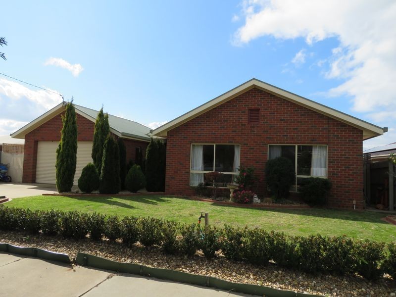 48 Fullarton Drive, Paynesville VIC 3880