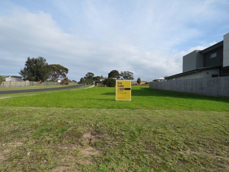 1 Heath’s View, Paynesville VIC 3880