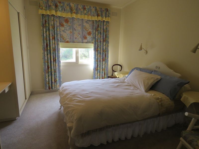 17 Seagreen Close, Eagle Point VIC 3878