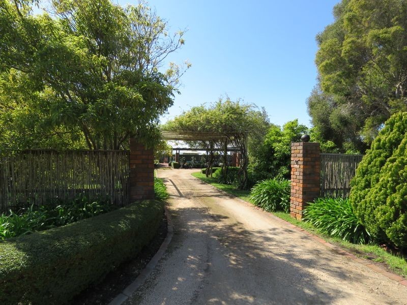 17 Seagreen Close, Eagle Point VIC 3878
