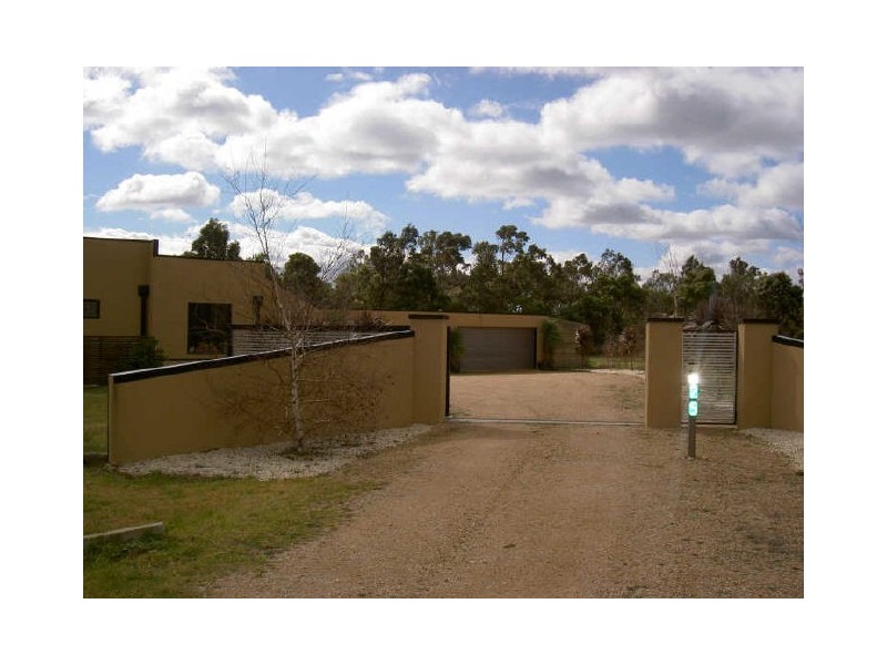 25 Mallard Close, Newlands Arm VIC 3875