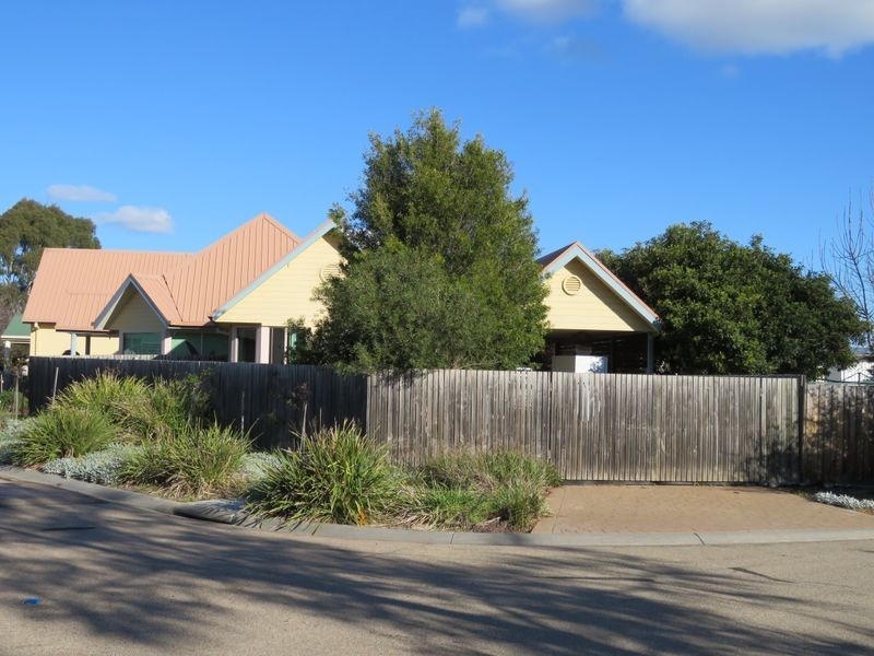 18 Waterloo Court, Paynesville VIC 3880