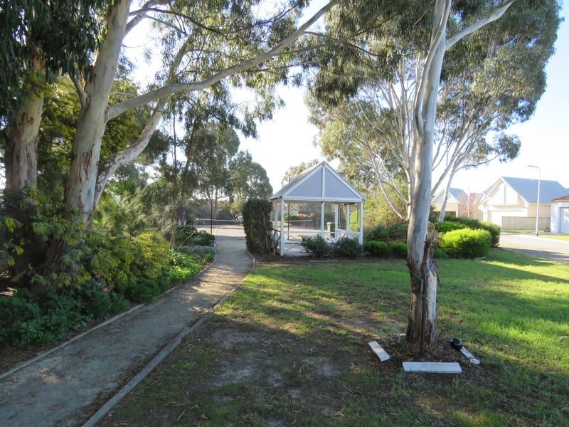 18 Waterloo Court, Paynesville VIC 3880