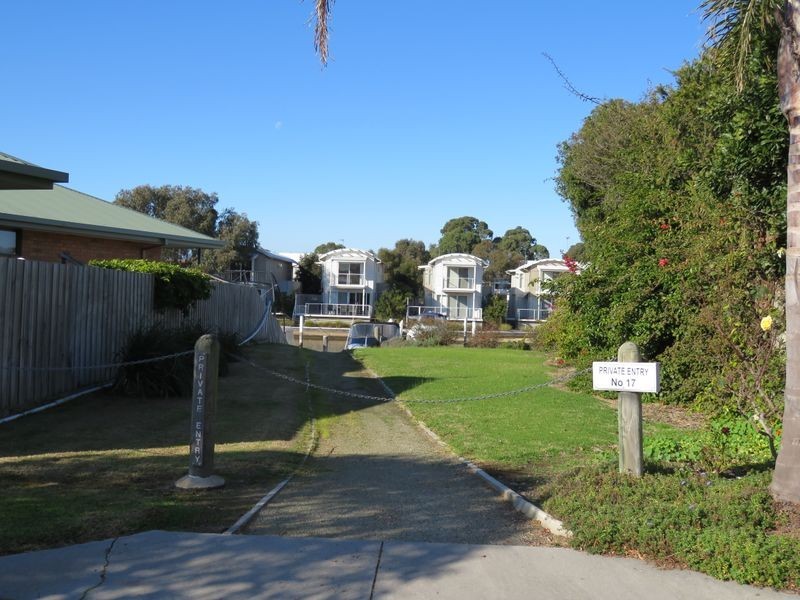 18 Waterloo Court, Paynesville VIC 3880