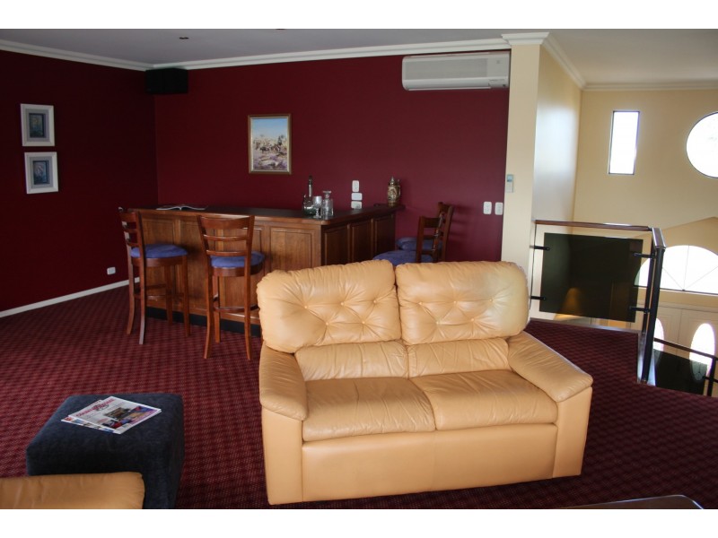 20B Victoria Street, Paynesville VIC 3880