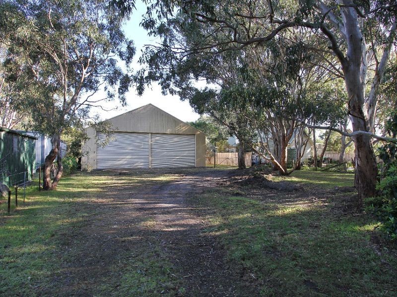 53 Fourth Avenue, Raymond Island VIC 3880