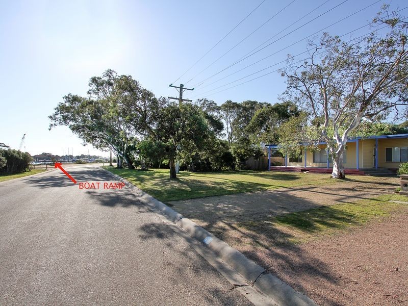 53 Fourth Avenue, Raymond Island VIC 3880