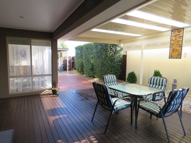 17 The Grange, Paynesville VIC 3880