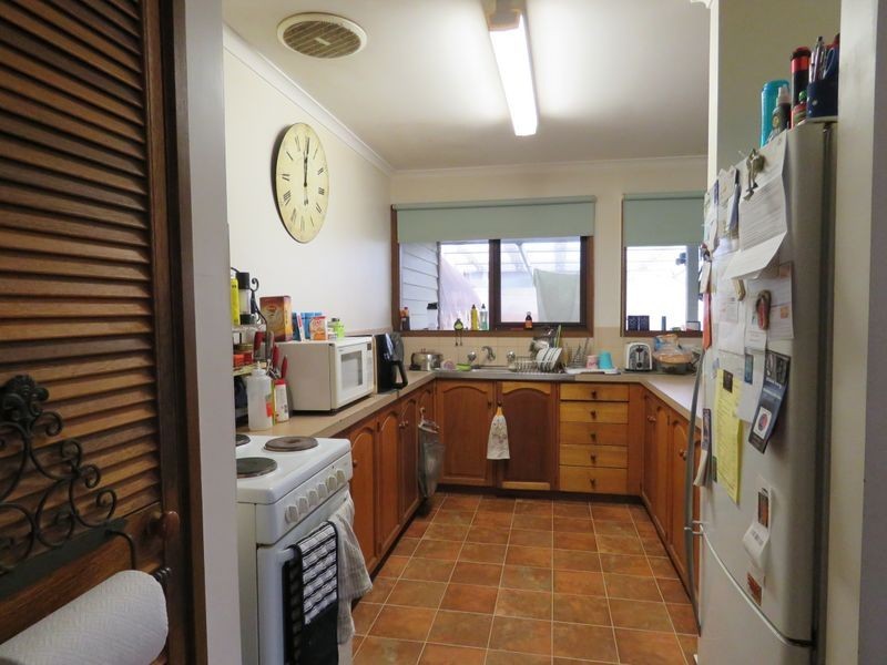 33 McMillan Grove, Paynesville VIC 3880