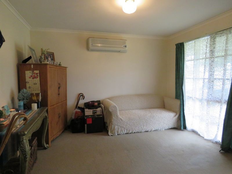 33 McMillan Grove, Paynesville VIC 3880