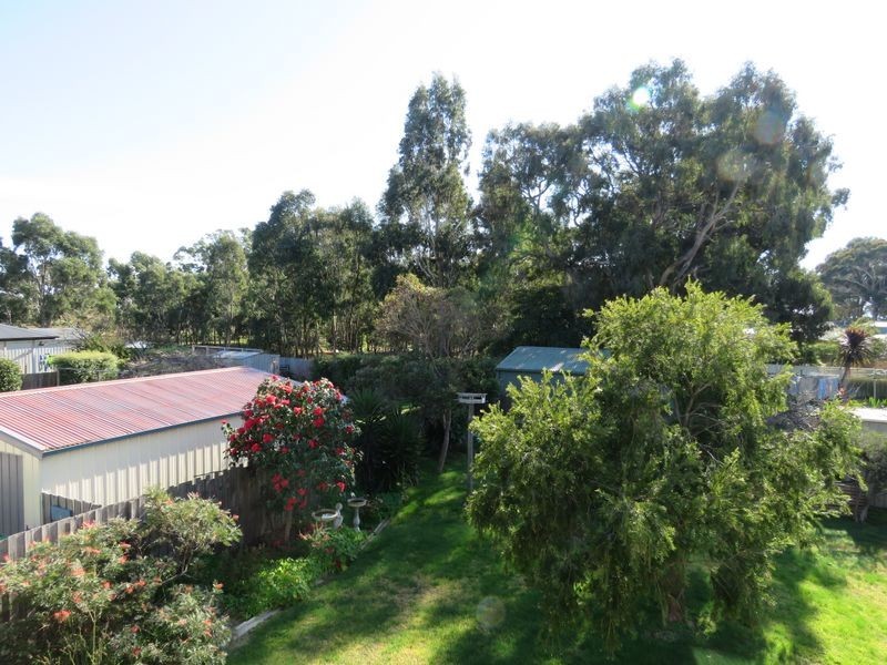 126 Newlands Drive, Paynesville VIC 3880