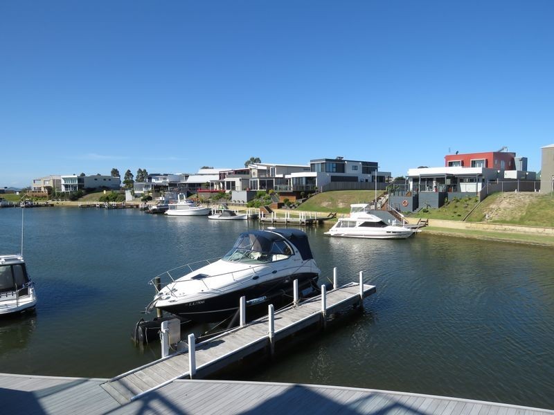 18 Heaths View, Paynesville VIC 3880